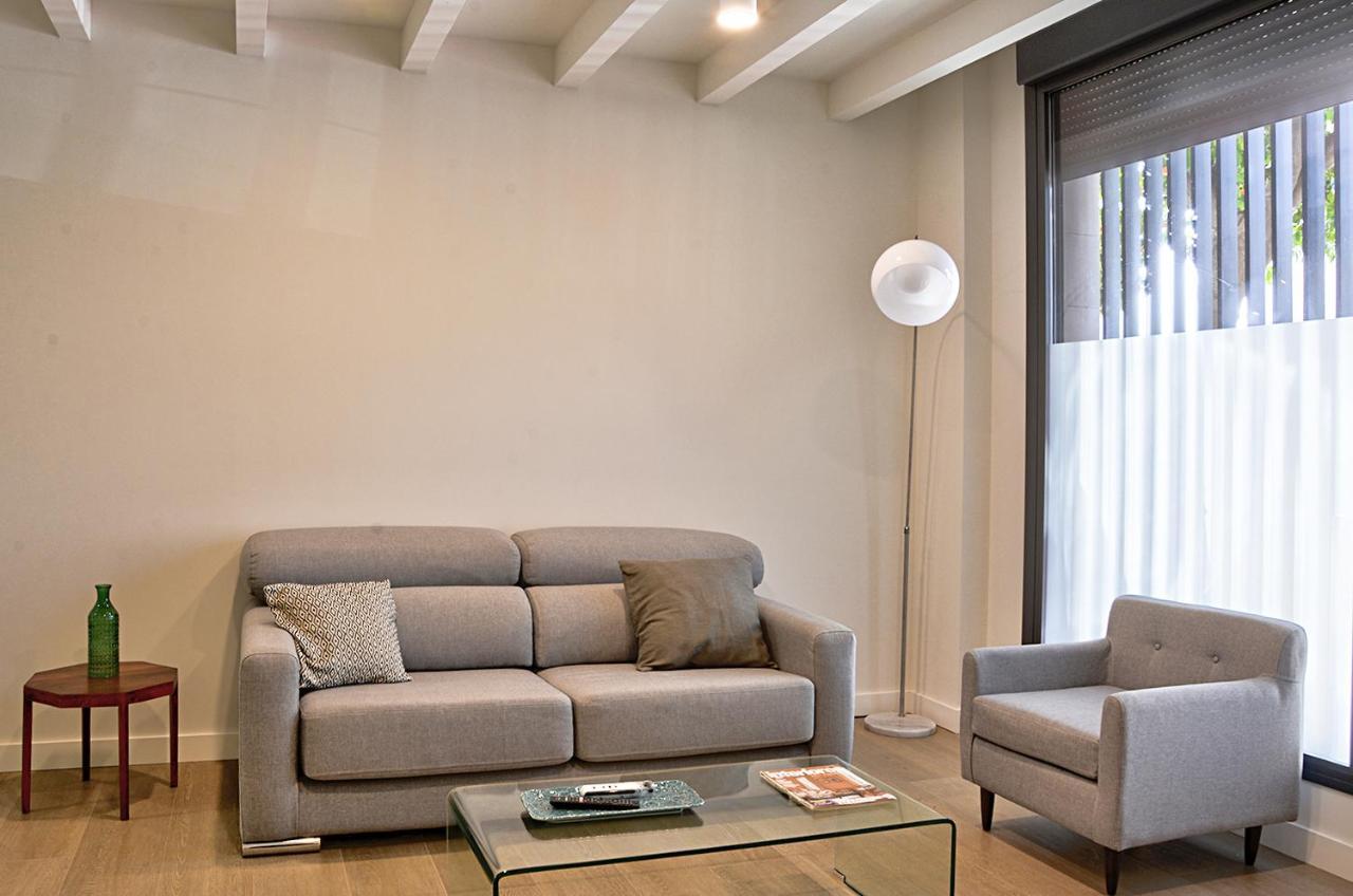 Apartamento De Dos En Triana