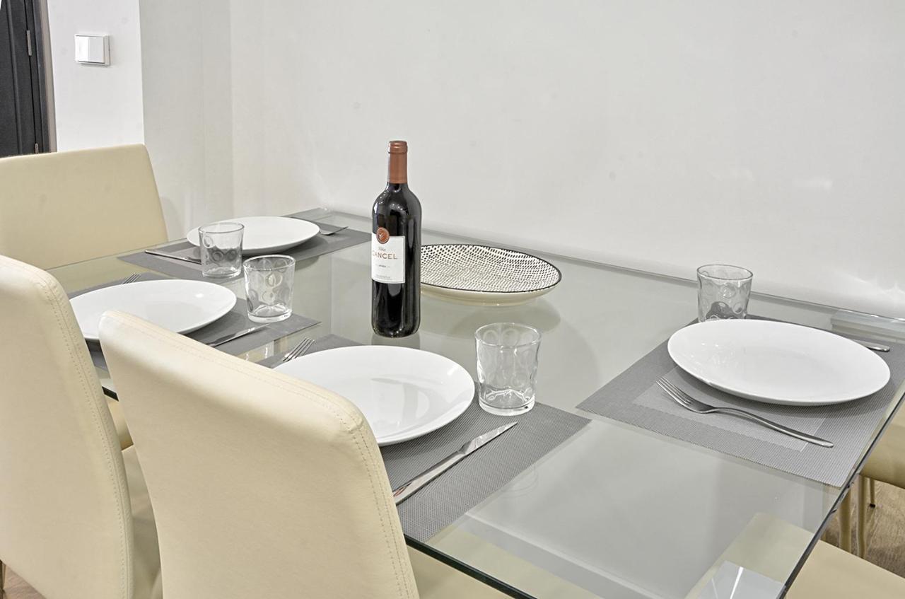Apartamento De Dos En Triana