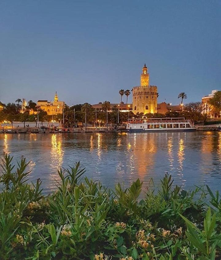 Apartamento Apartamento Con Vistas Al Rio Guadalquivir En Triana, Sevilla