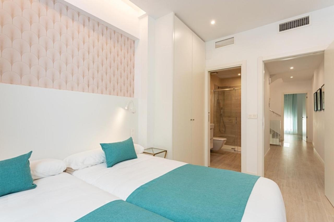 Espectacular Casa De 6 Dormitorios, 7 Banos Y 2 Terrazas Сasa de vacaciones Sevilla
