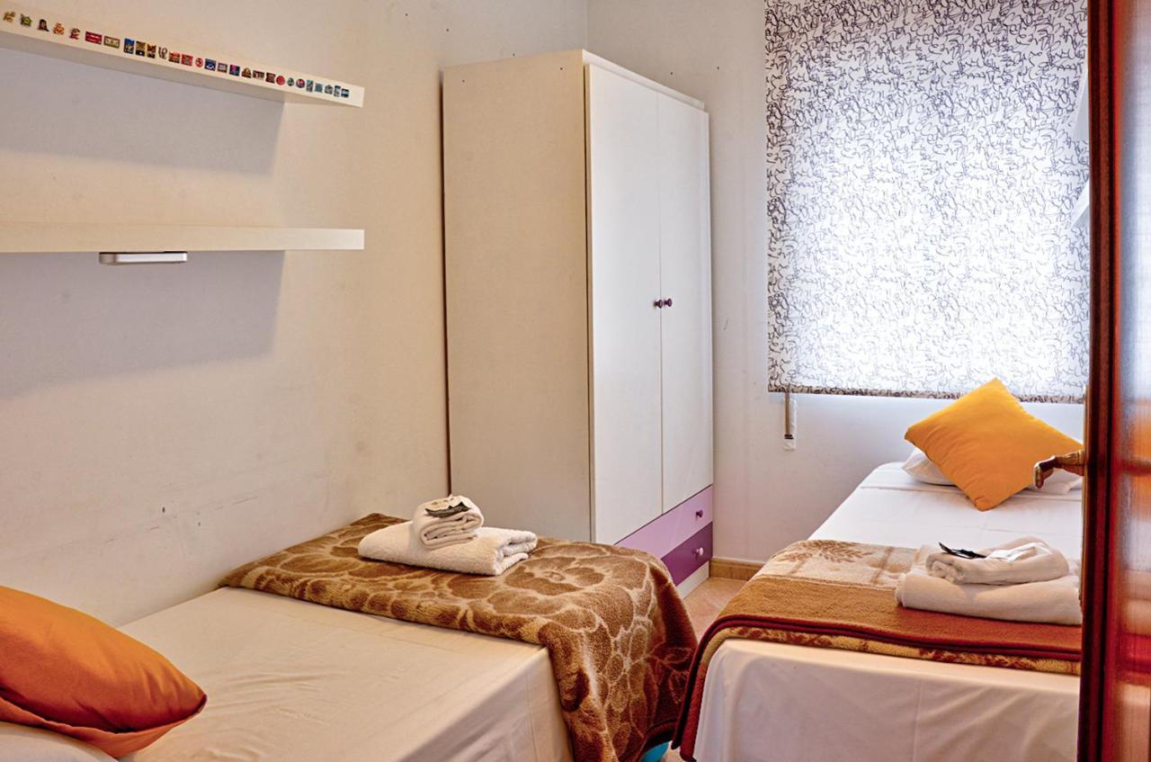 Apartamento CheckINN - Apartamento de 3 dormitorios en Triana