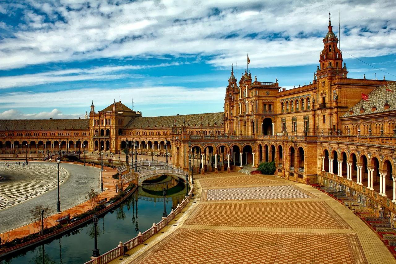 Plaza De España. Dreams Sevilla