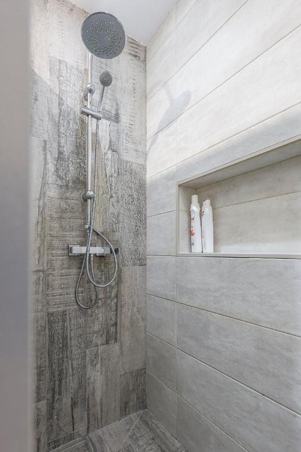 Minimalismo De Vanguardia Con Altas Calidades 1 Br * Sevilla