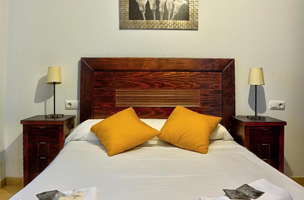CheckINN - Apartamento de 3 dormitorios en Triana