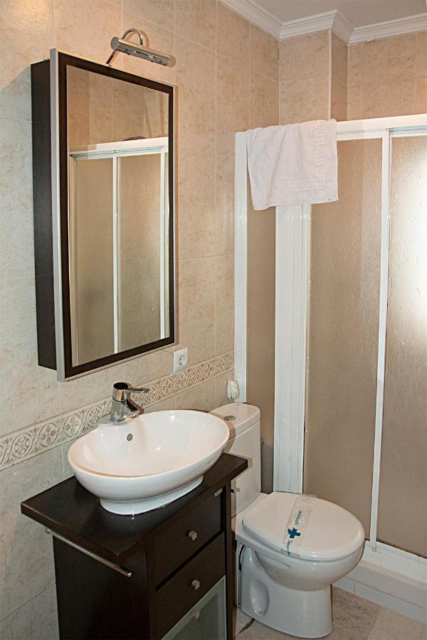 CheckINN - Apartamento de 3 dormitorios en Triana * Sevilla