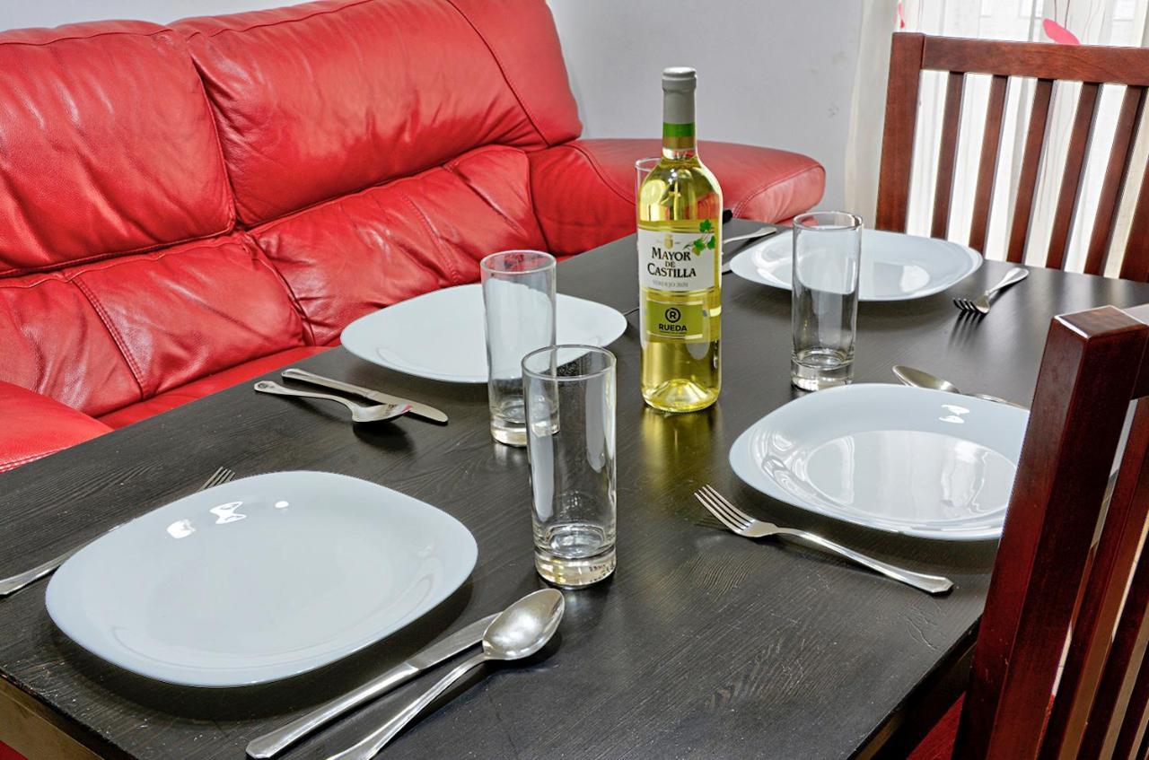 CheckINN - Apartamento de 3 dormitorios en Triana Apartamento