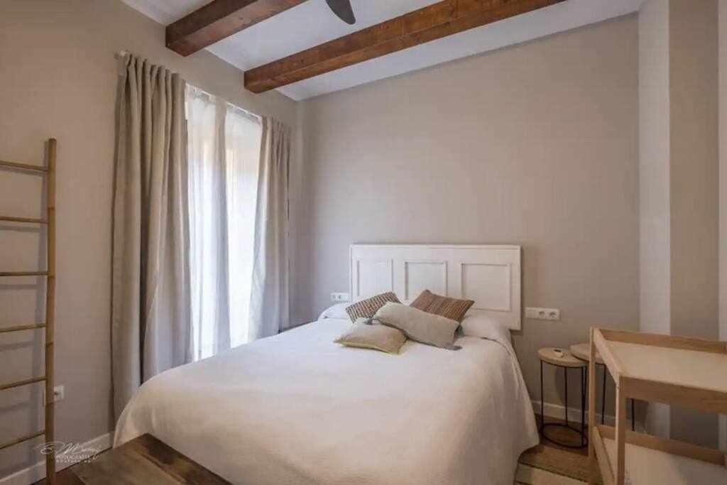 Parking Free - Cathedral Area -2 Months Min * Sevilla