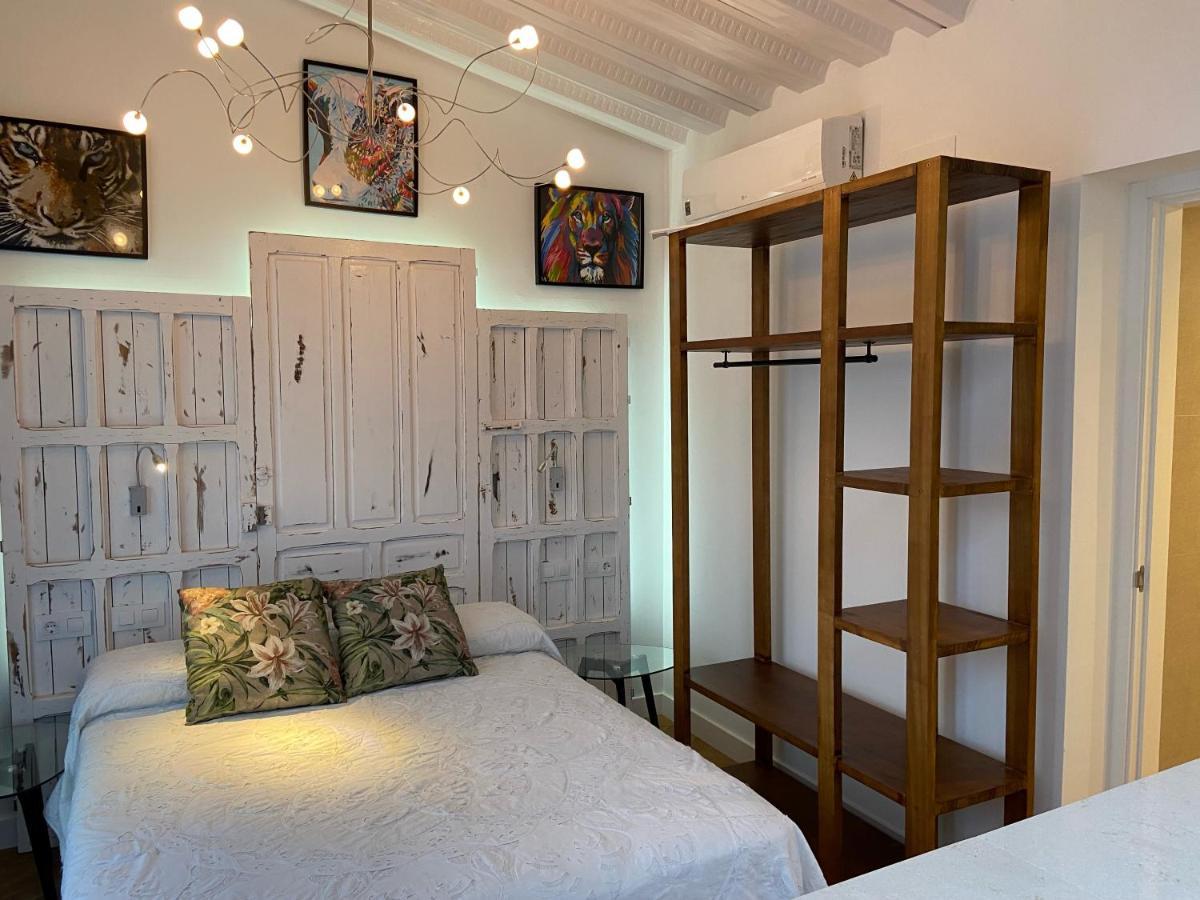 Casa Naia Santa Rufina 7 * Seville