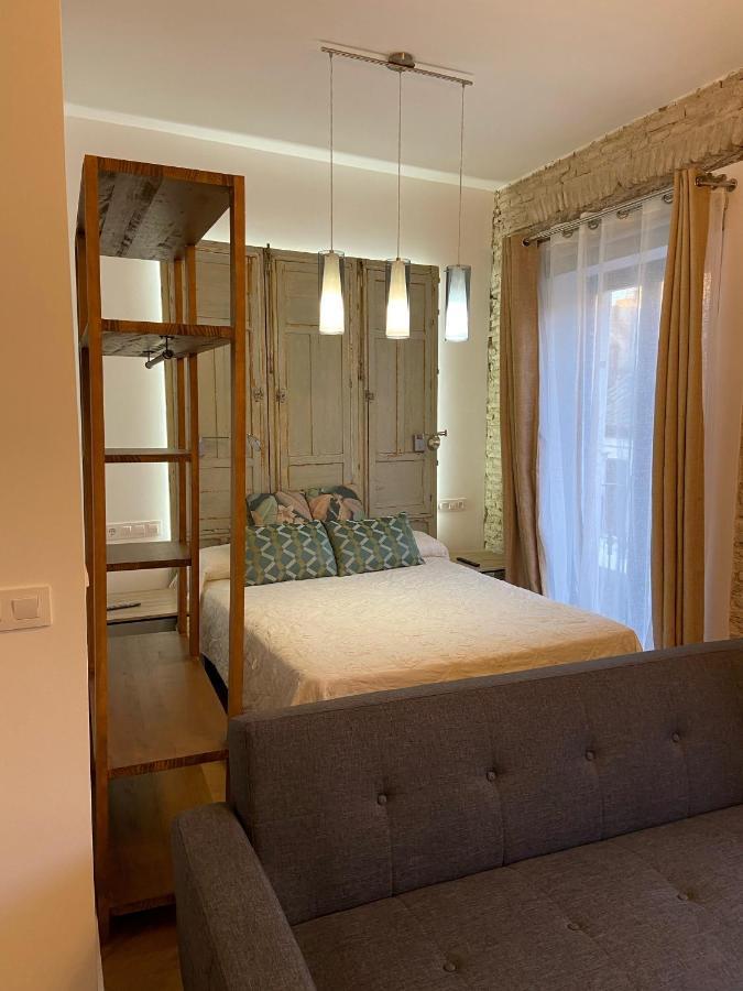 Casa Naia Santa Rufina 7 * Seville