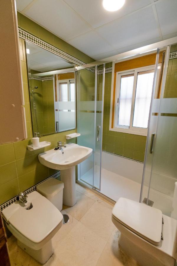 Rentalsevilla A Un Minuto De La Campana Apartamento