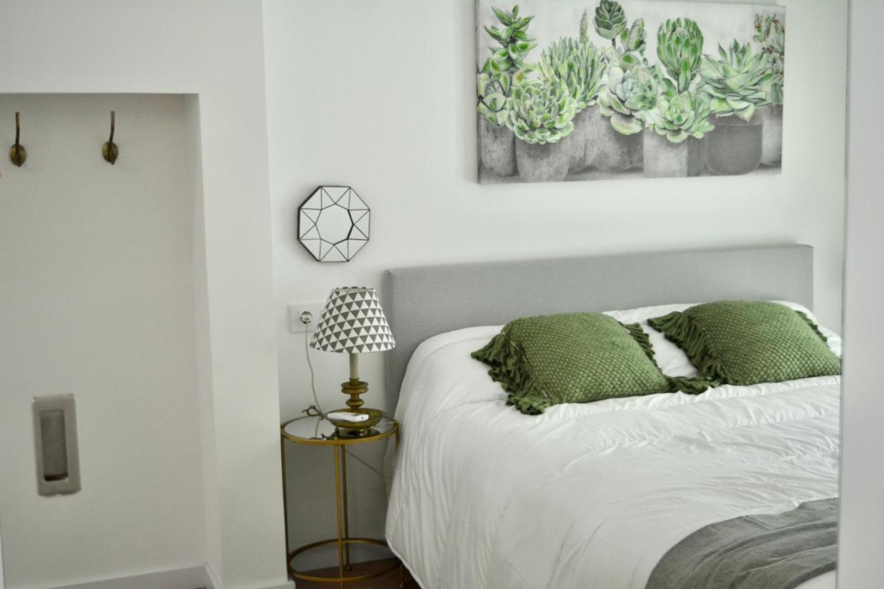 Alfalfa Sweet Apartment Seville
