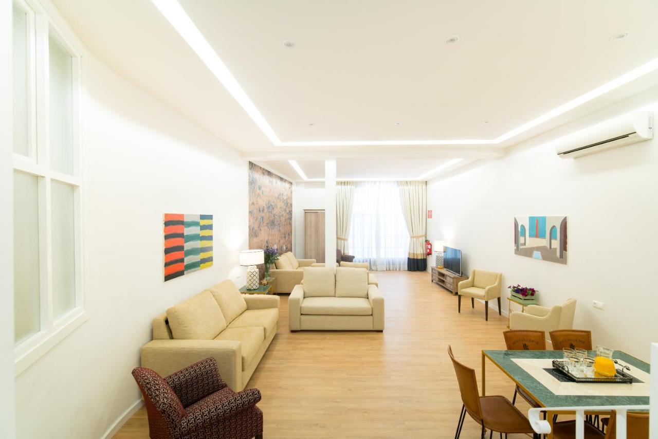 Arco Macarena Lofts *
