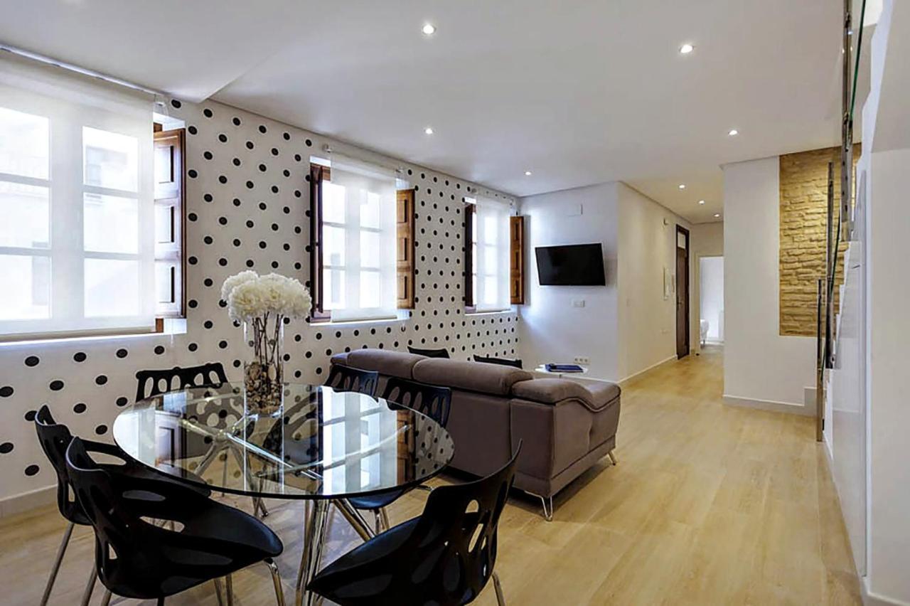 Apartamento Palacio Del Siglo Xvii Frente A Jardines De Murillo *
