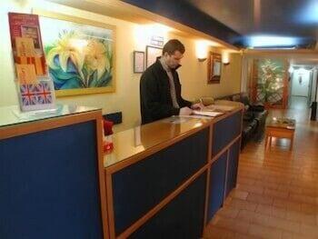 Jentoft Hostal *