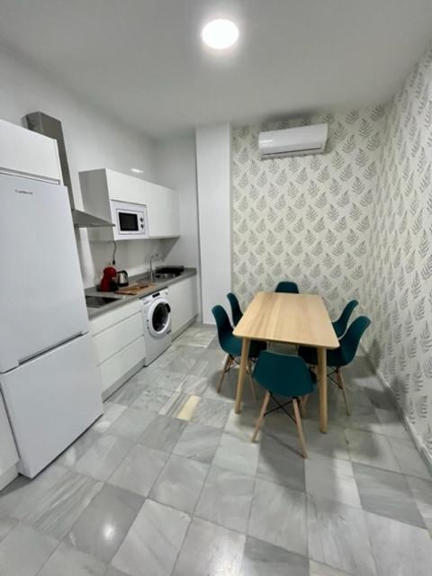 Apartamento Ad1b Arenal 3br Apartment, 250 Mtrs From Cathedral