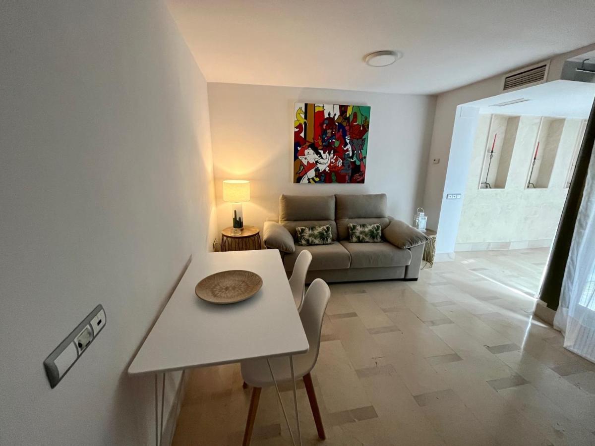 1d Brand New Downtown Sevilla, Azofaifo Street * Sevilla