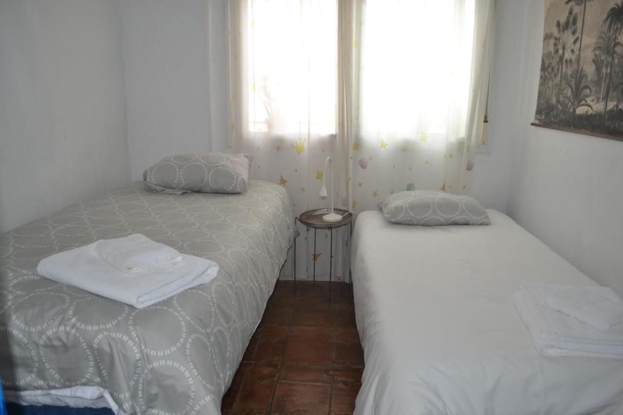 Charming House In Triana,best View From Patio Sevilla