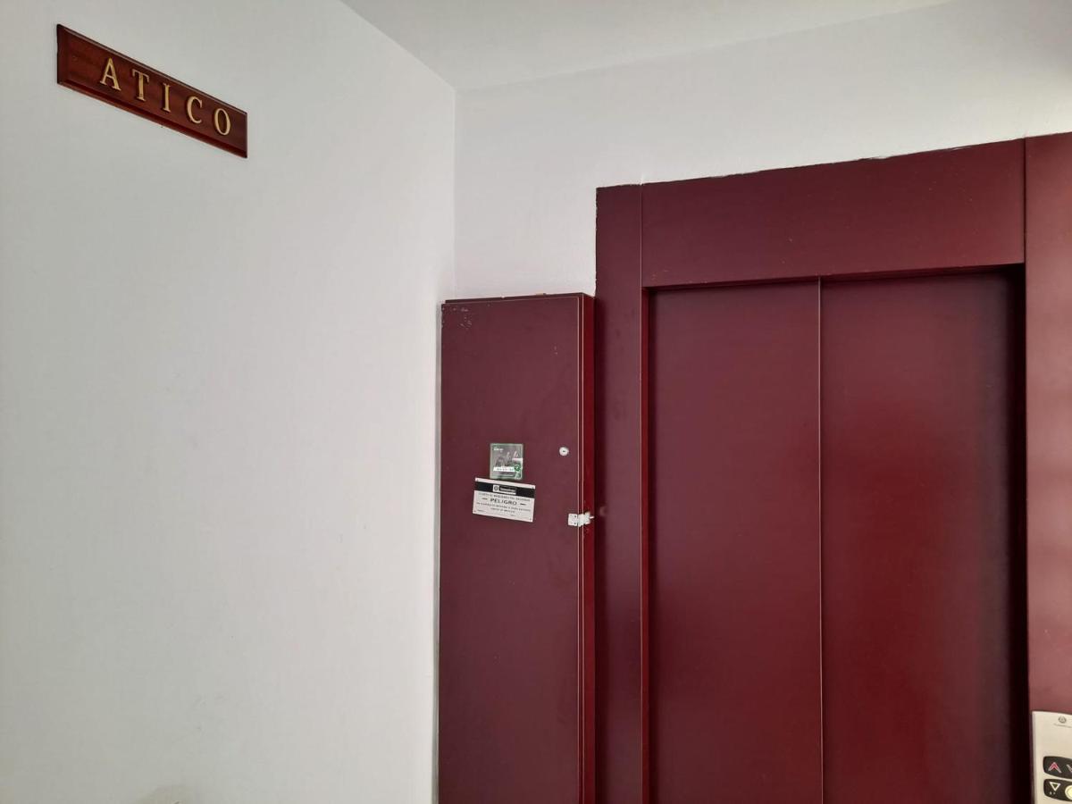 Atico Duplex Marques De Reyes Apartamento