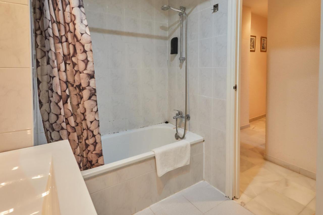 Two Bedrooms Leonor Davalos Seville