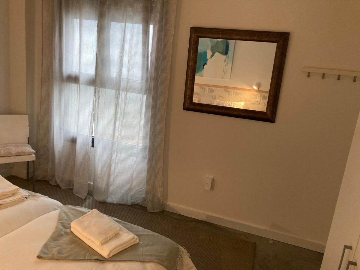 Apartment Acogedor En Semisotano Con Patio Y Cerca De La Plaza De Espana