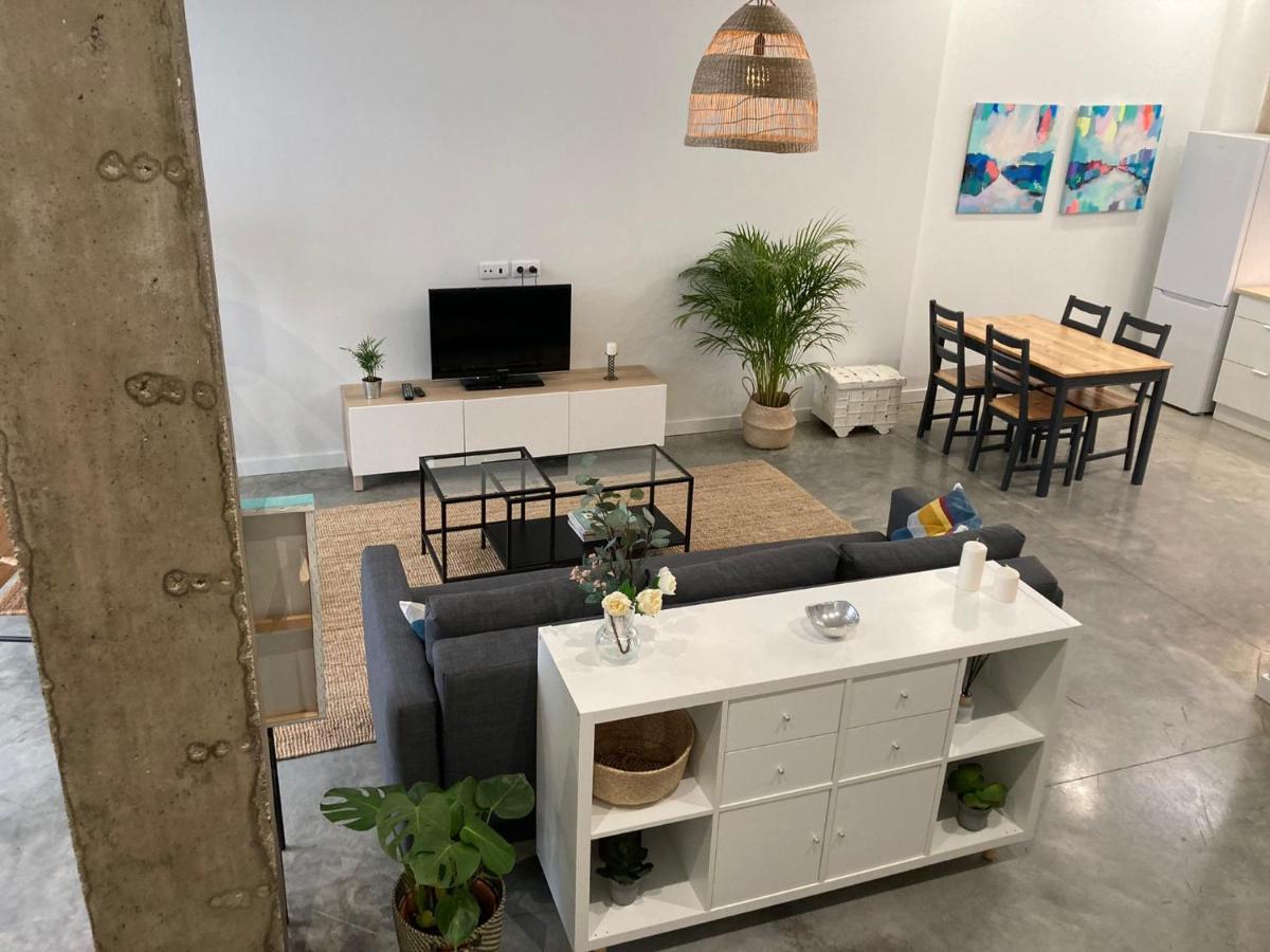 Apartment Acogedor En Semisotano Con Patio Y Cerca De La Plaza De Espana