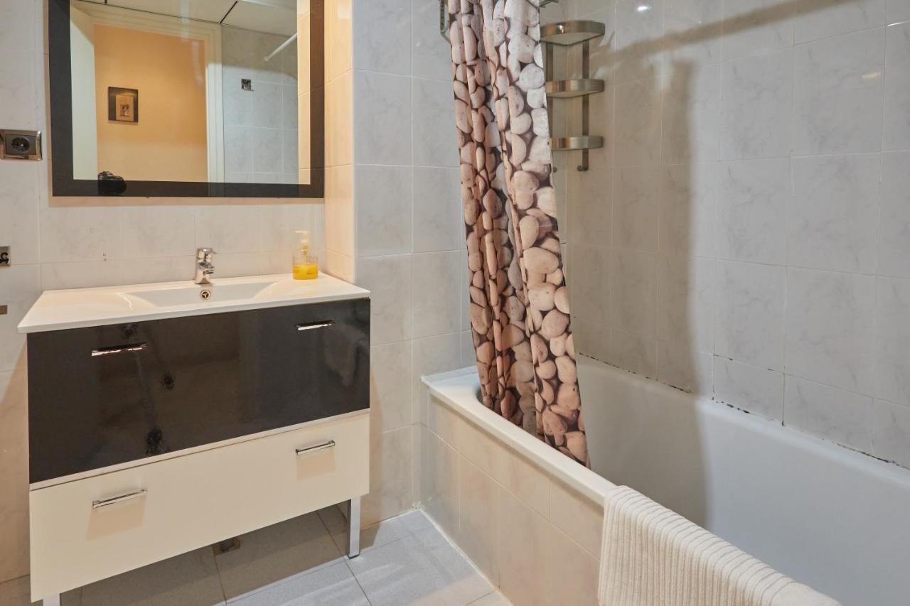 Two Bedrooms Leonor Davalos * Seville