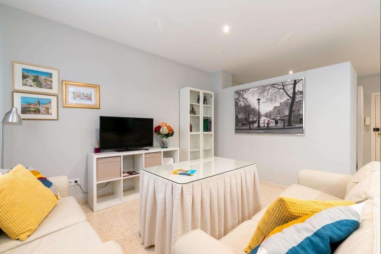 Apartment Behouse Reyes Catolicos Seville