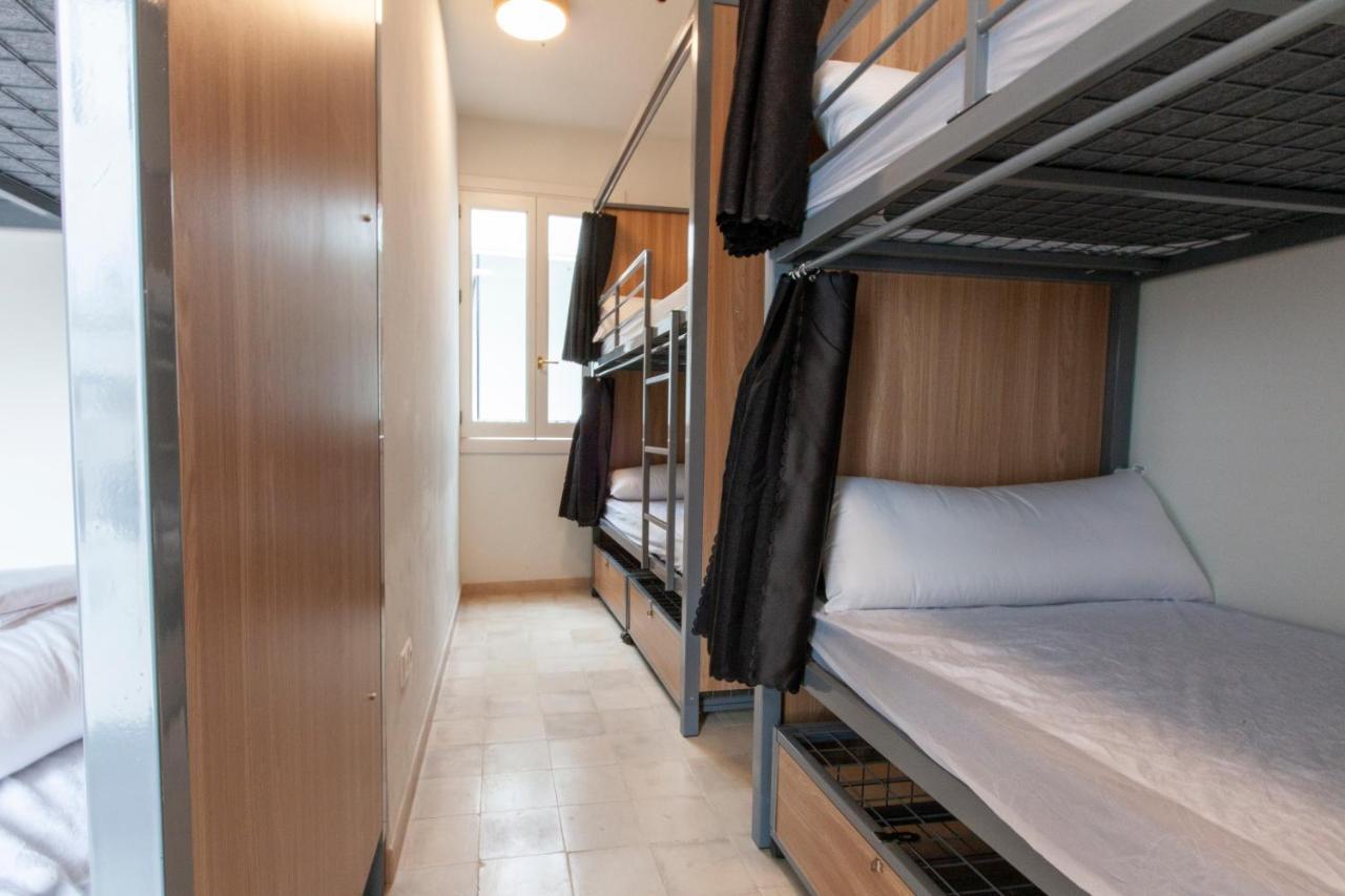 Ibarra Hostal *