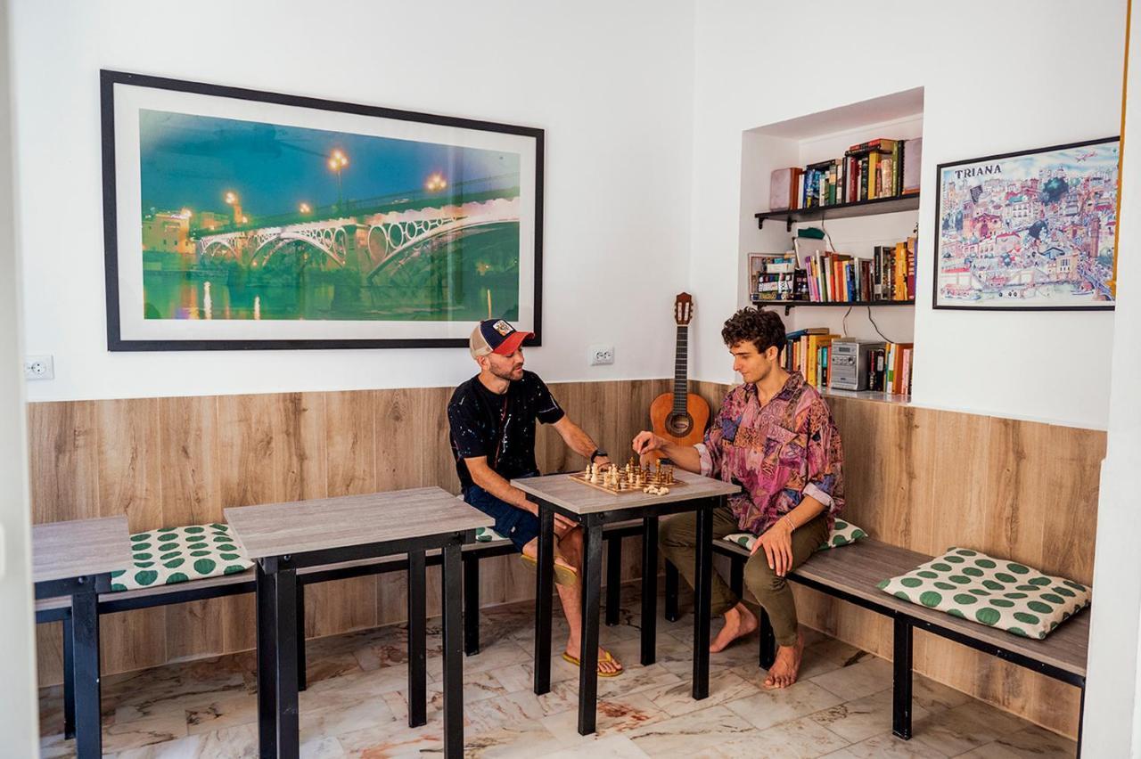 Triana Backpackers