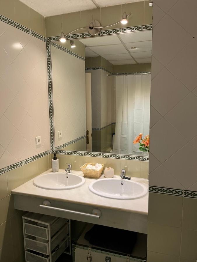 Very Apartament. Center. Private Parking Apartamento