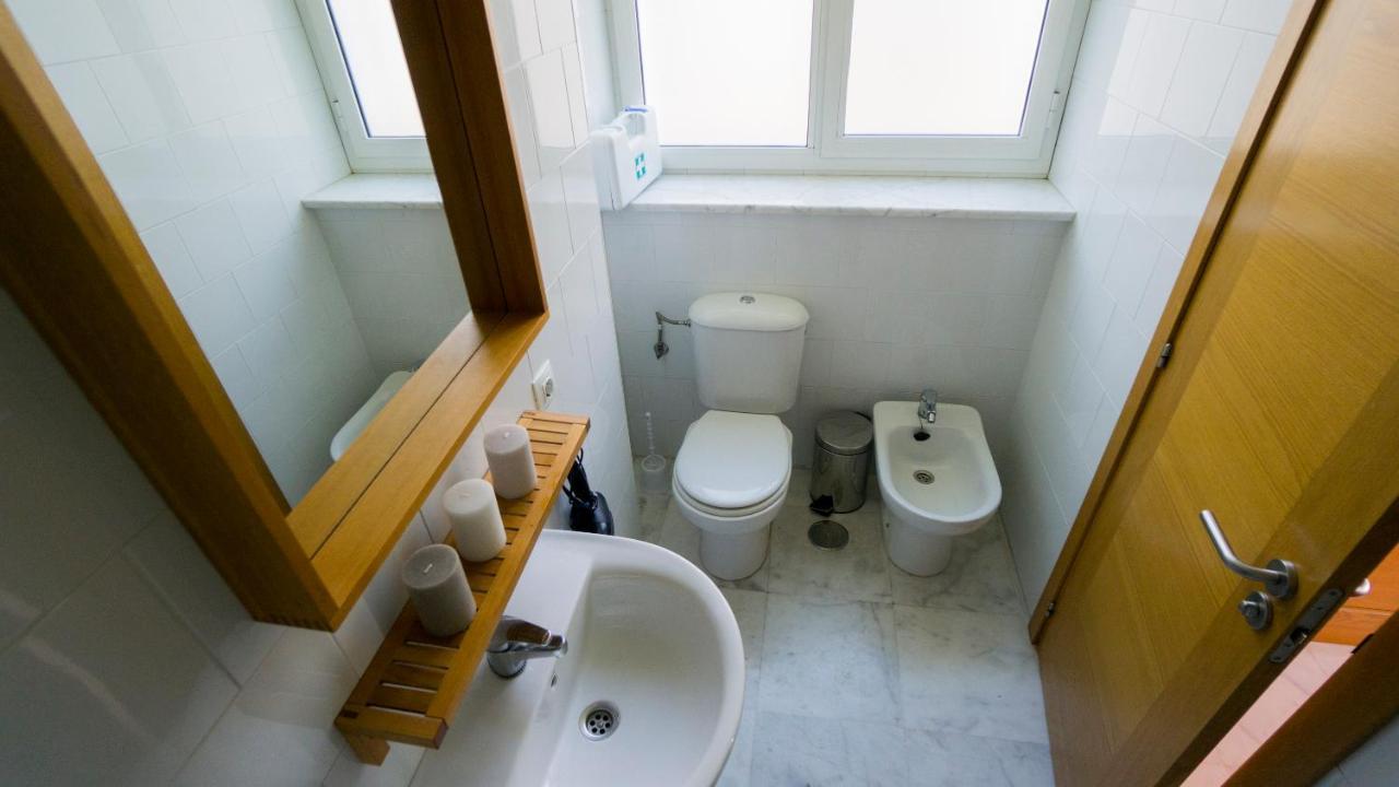 Rentalsevilla Luminoso Apartamento Con Terraza En La Maestranza Apartamento