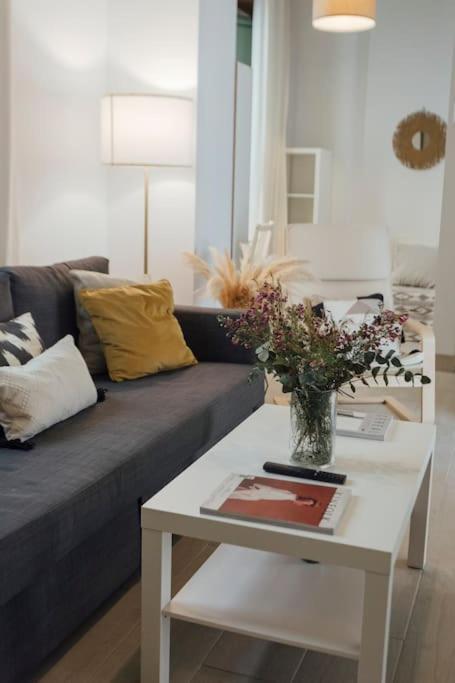 Apartamento Komodo Gran Poder - Penthouse With Private Pool And Cozy Twin Bedroom Sevilla