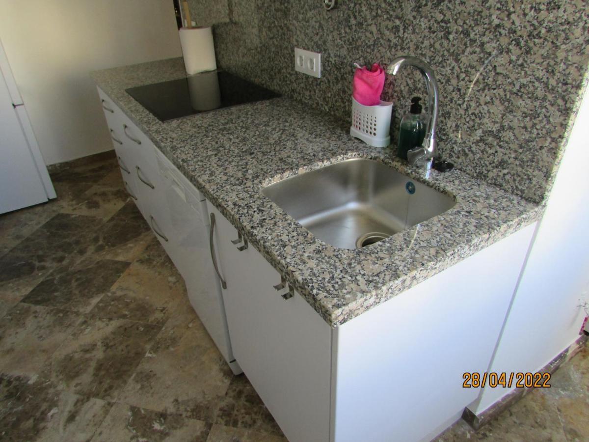 Lopez De Gomara 57 * Sevilla