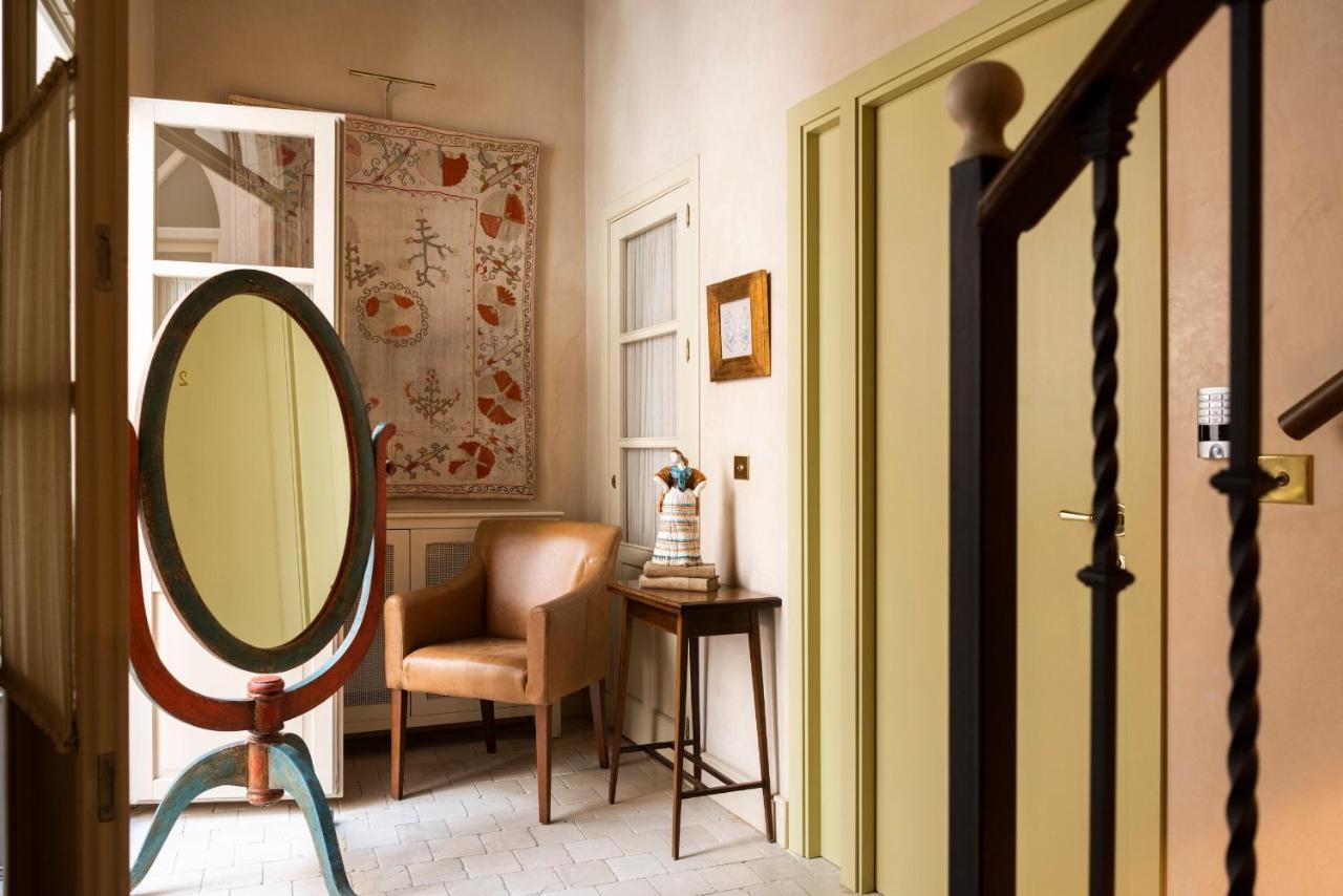 Ch Boutique Seville