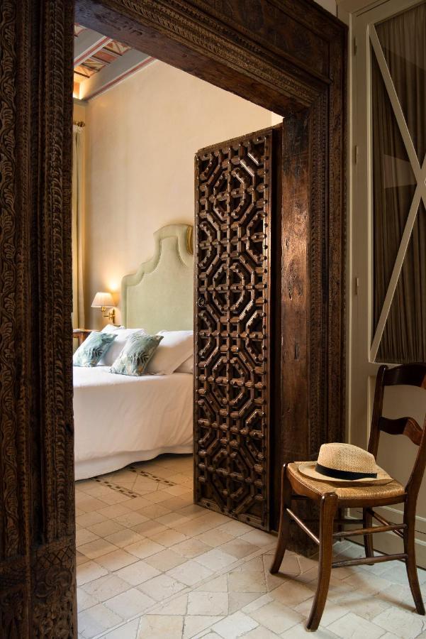 Ch Boutique Seville