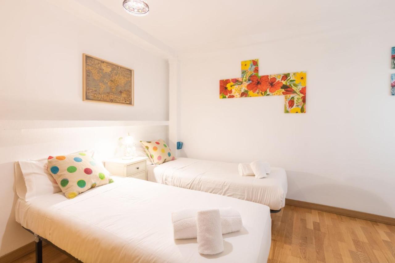 Apartamento Goles Courtyard With Parking By Valcambre Sevilla