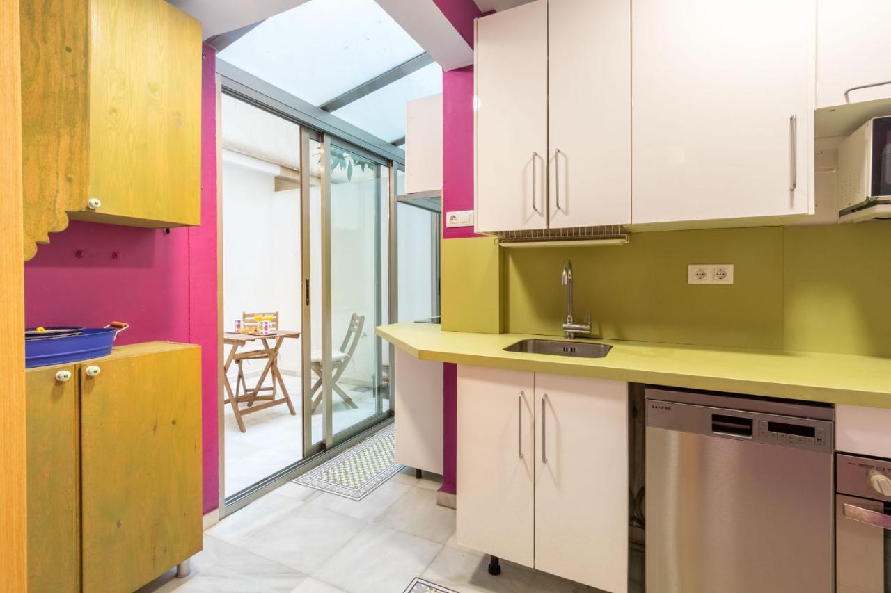 Goles Courtyard With Parking By Valcambre * Sevilla