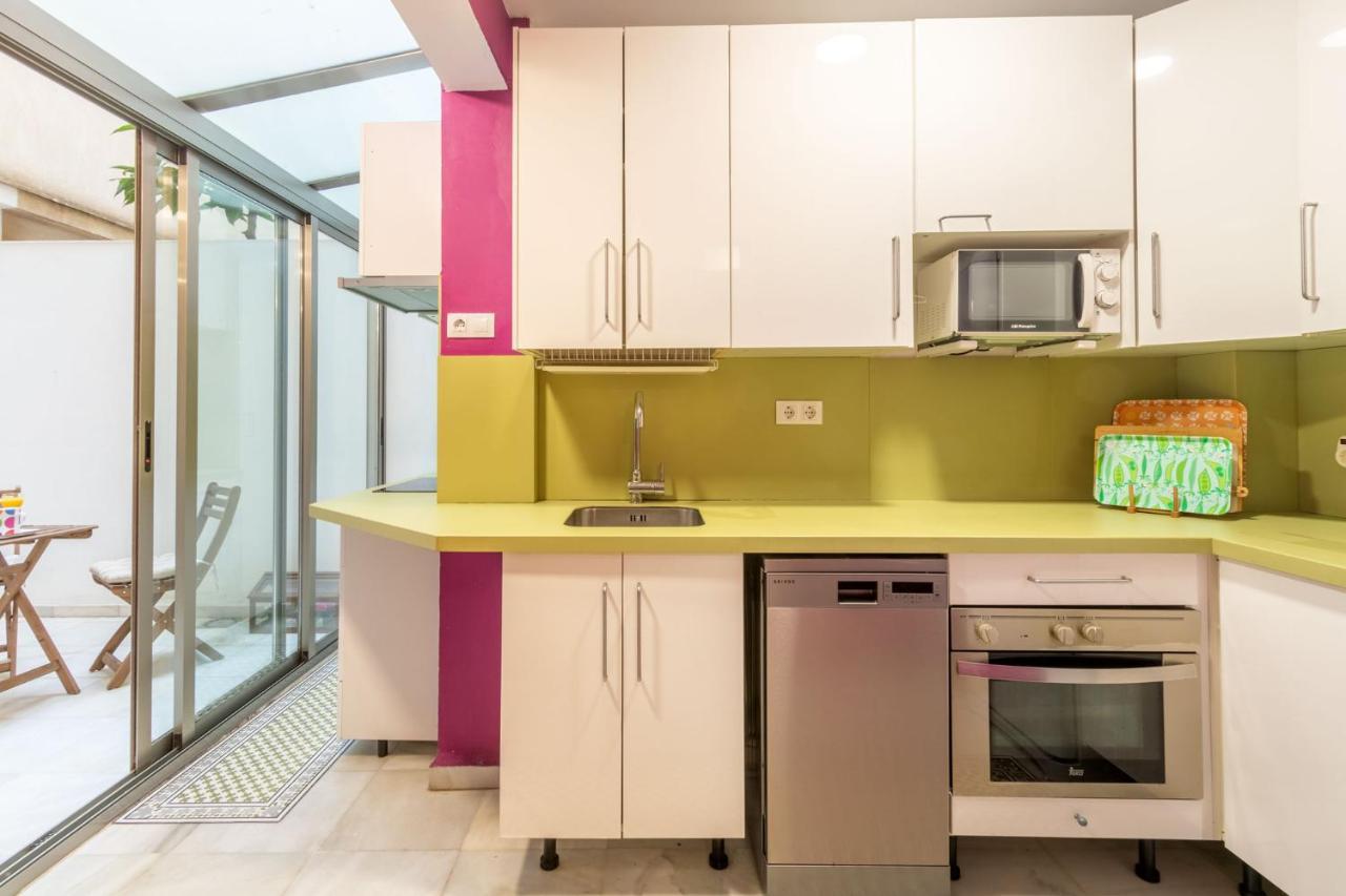 Goles Courtyard With Parking By Valcambre * Sevilla