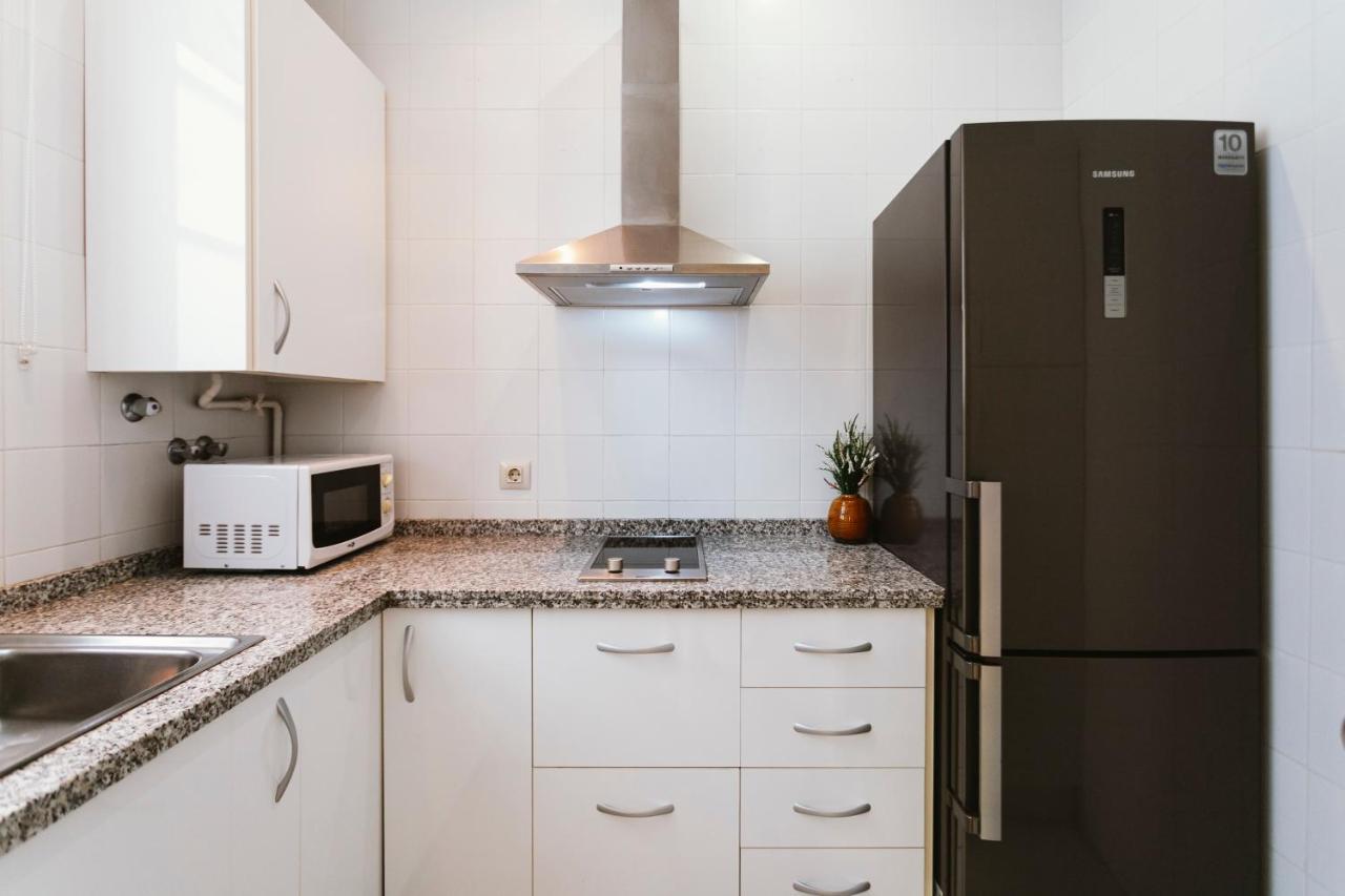 Bright And Cozy-1bd 1bth & 2bd 1bth- La Giralda Apartment *