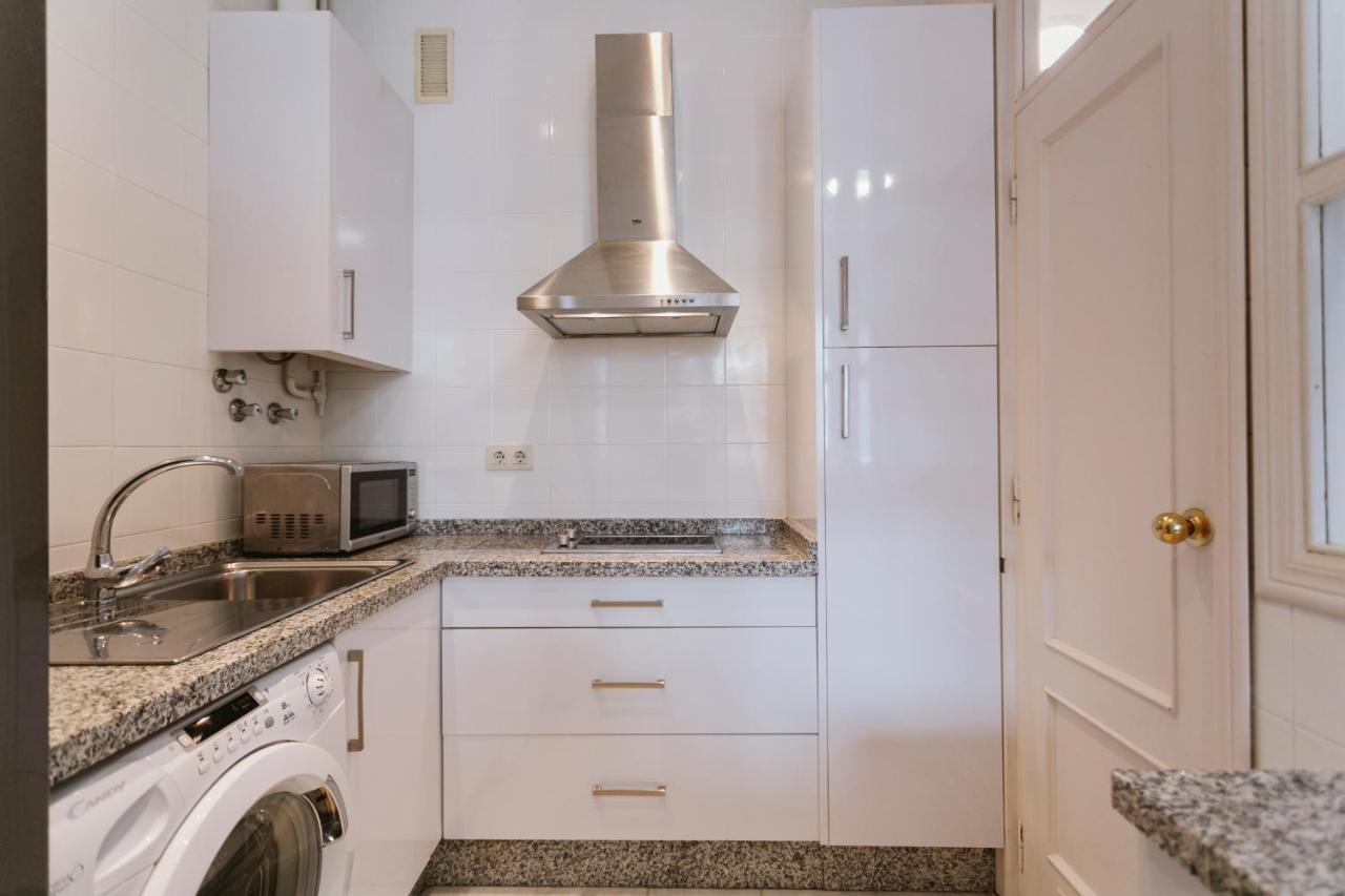 Bright And Cozy-1bd 1bth & 2bd 1bth- La Giralda Apartment