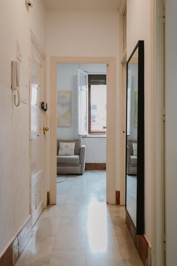 Apartment Bright And Cozy-1bd 1bth & 2bd 1bth- La Giralda *