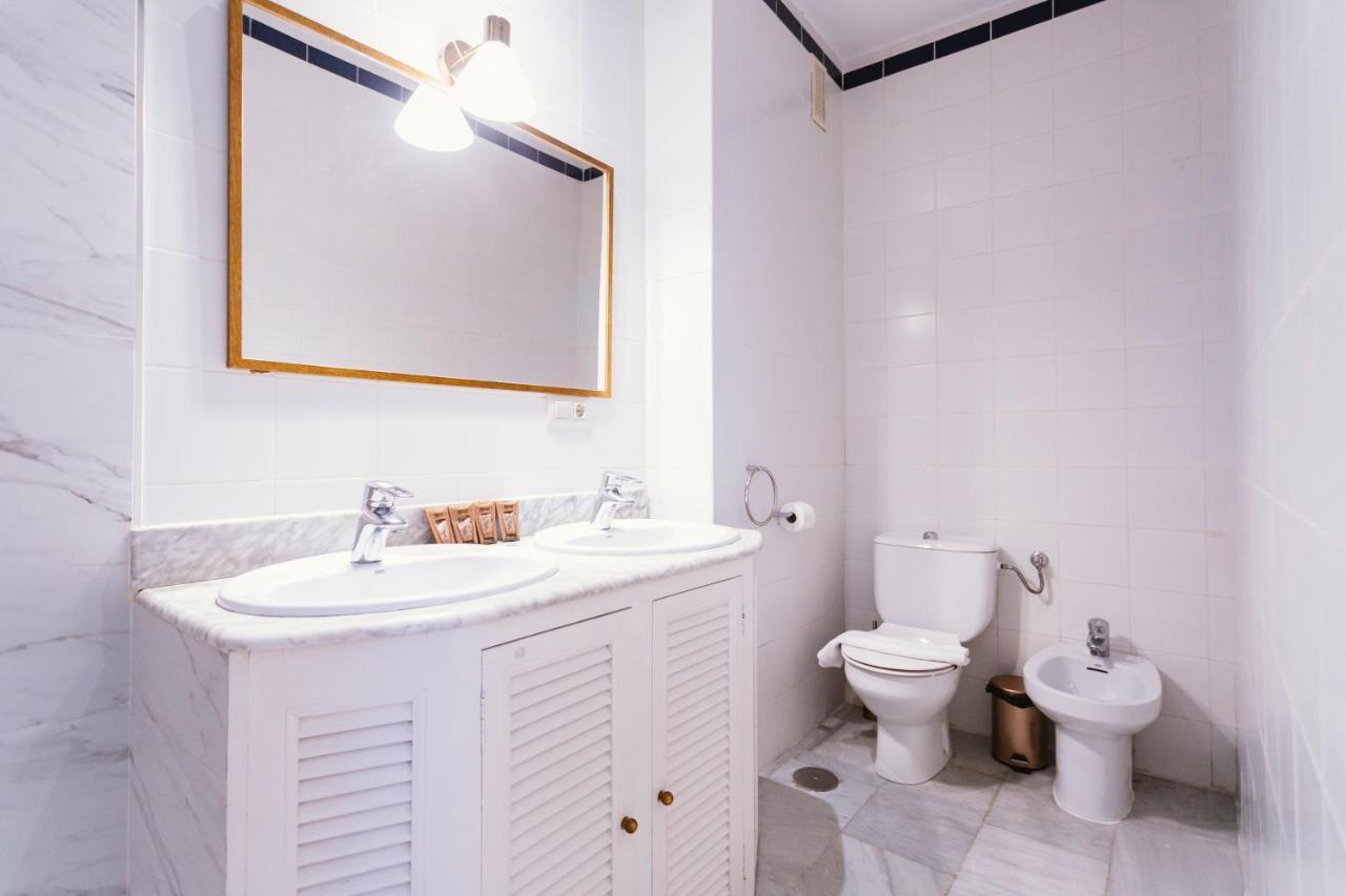 Apartment Bright And Cozy-1bd 1bth & 2bd 1bth- La Giralda