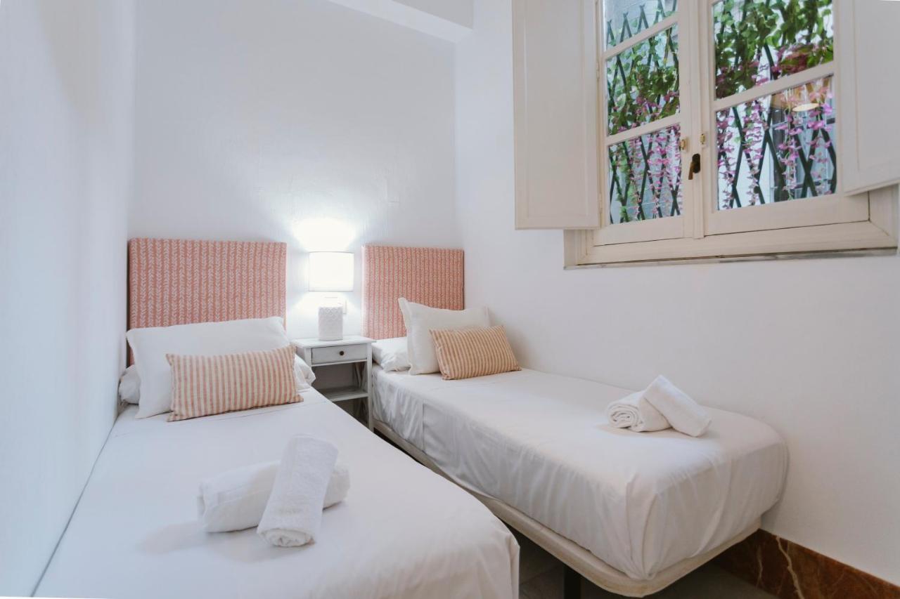 Apartment Bright And Cozy-1bd 1bth & 2bd 1bth- La Giralda