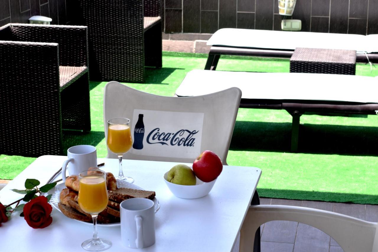 ático Céntrico Plaza Moravia ,san Julian. Apartamento Sevilla