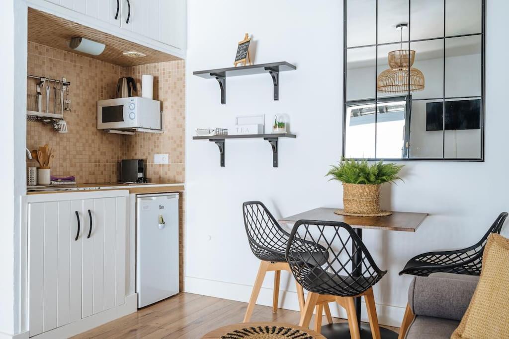 New In Traditional Building Of The Xvi Century Apartment *