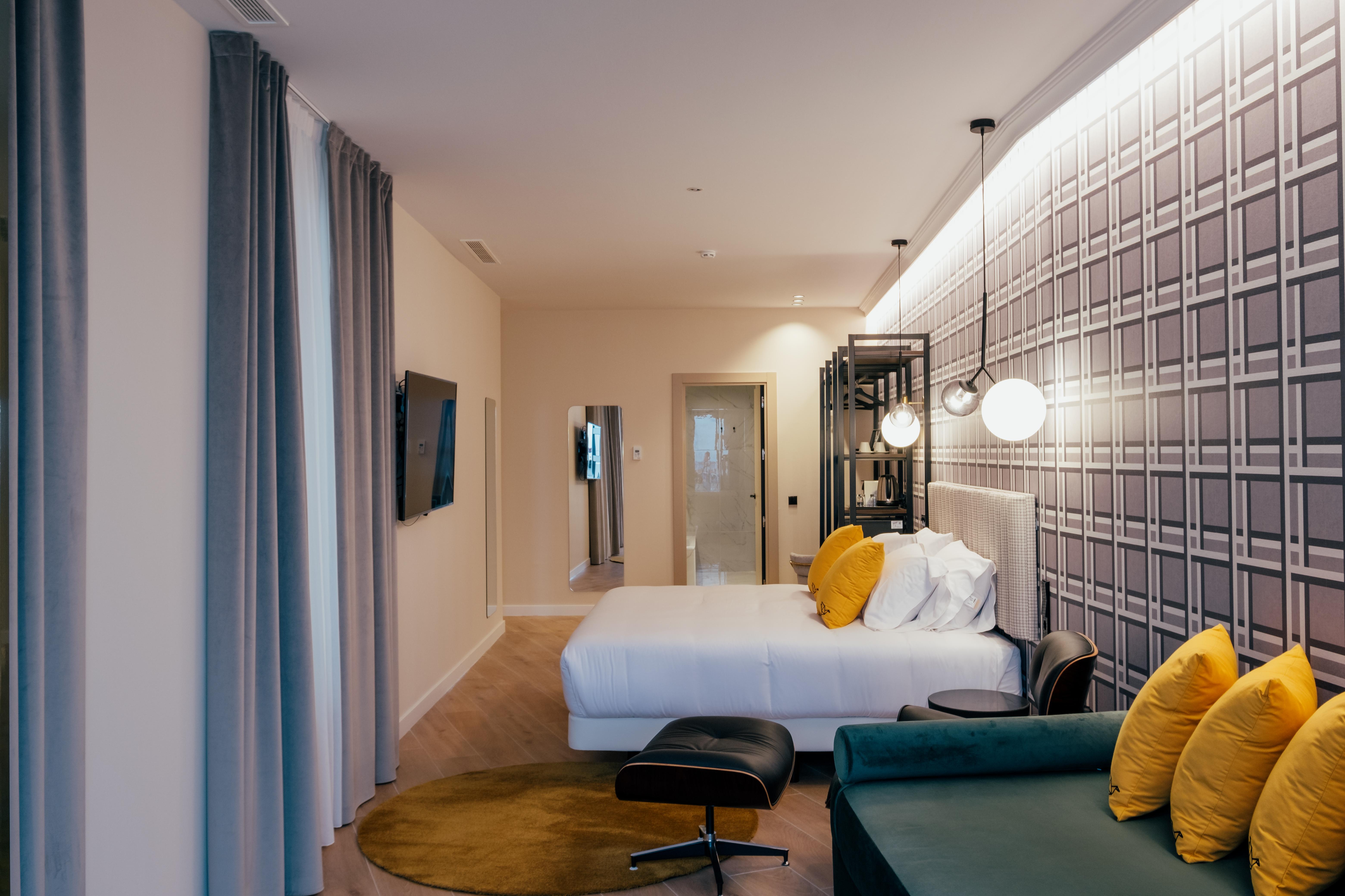 Cetina Hotel