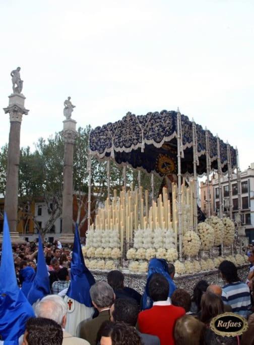 Puerta De San Juan Sevilla