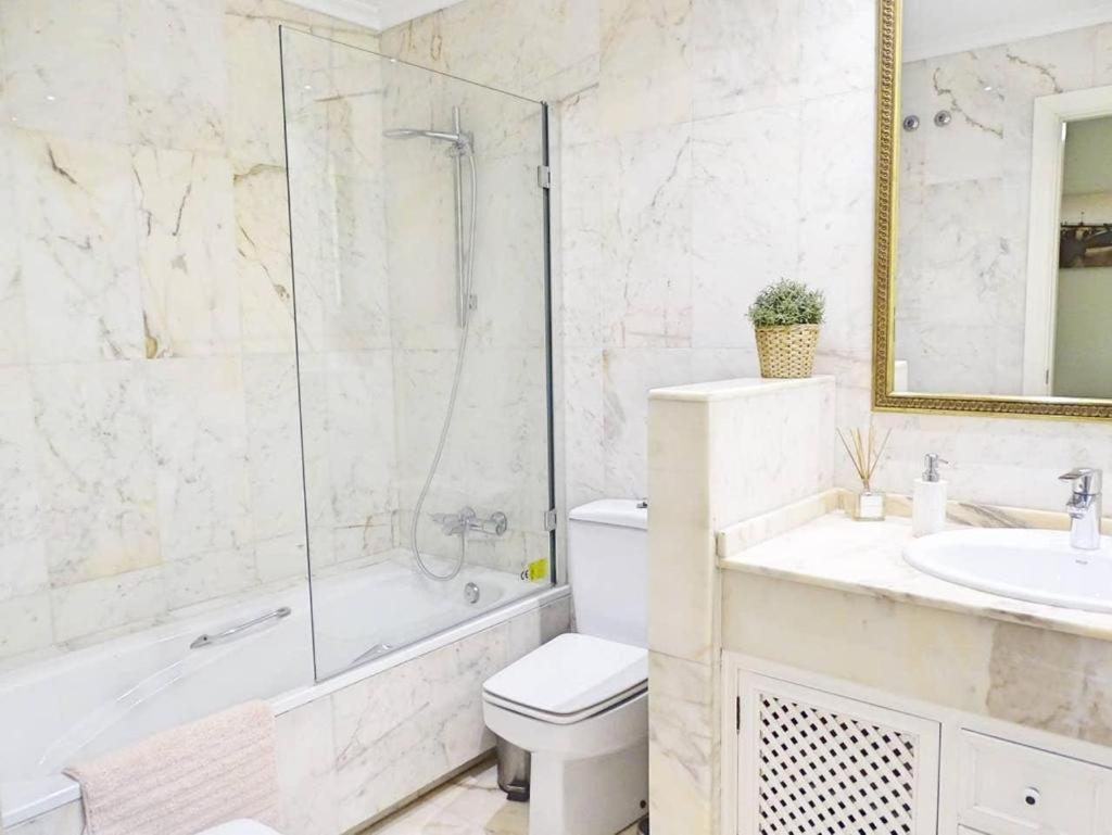 Beyourself By Sevillaluxurysuites Seville