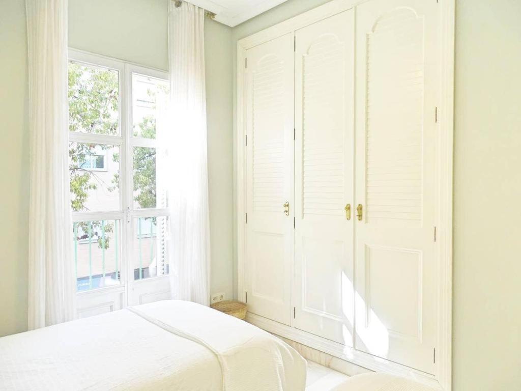 Apartment Beyourself By Sevillaluxurysuites Seville