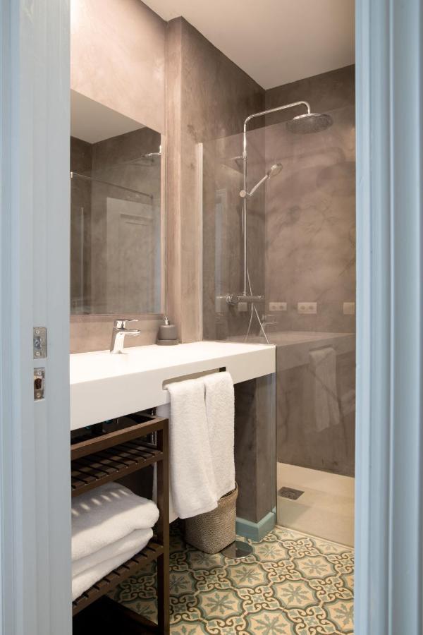 Plaza Nueva 2 Bedrooms & 2 Bathrooms *